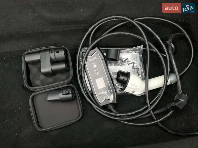 Лифтбек Tesla Model S 2018 в Черкассах