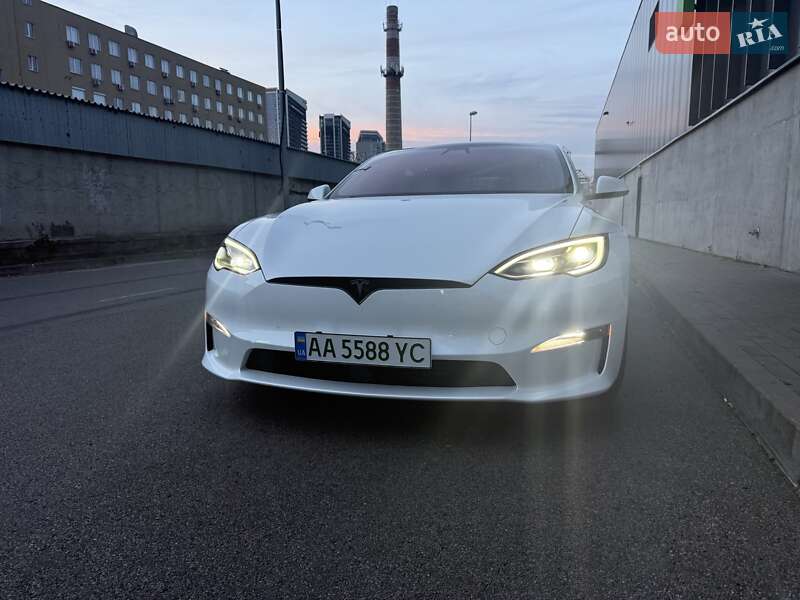 Лифтбек Tesla Model S 2021 в Киеве фото 5 Лифтбек Tesla Model S 2021 в Киеве