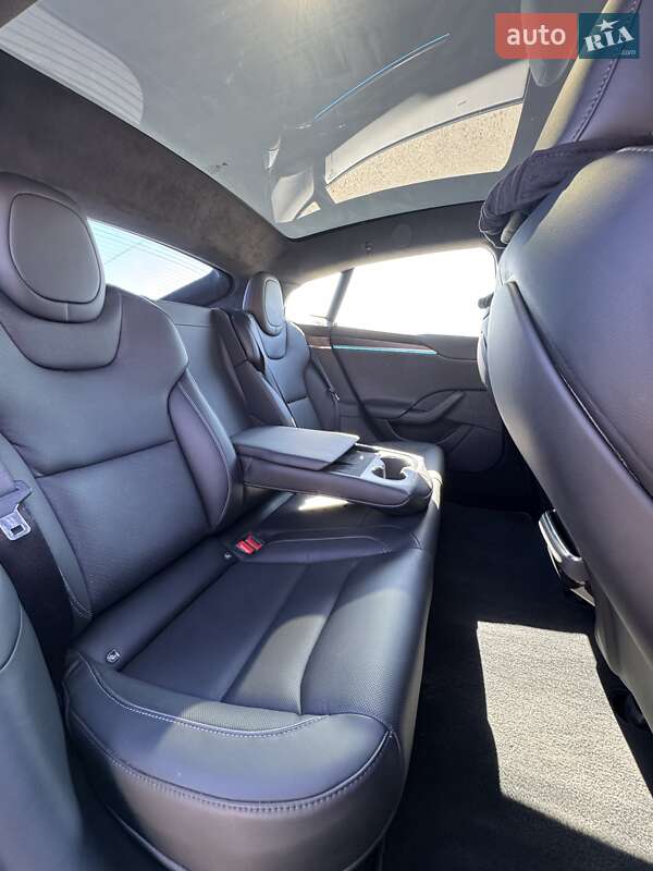 Лифтбек Tesla Model S 2021 в Одессе