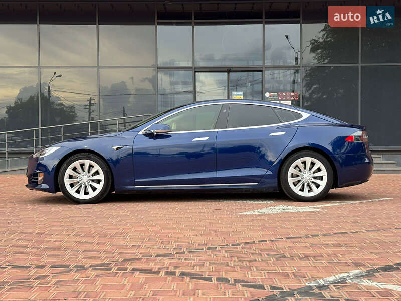 Лифтбек Tesla Model S 2016 в Одессе