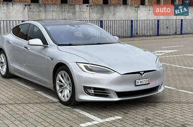 Ліфтбек Tesla Model S 2017 в Тернополі
