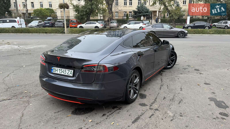 Ліфтбек Tesla Model S 2015 в Одесі фото 33 Ліфтбек Tesla Model S 2015 в Одесі