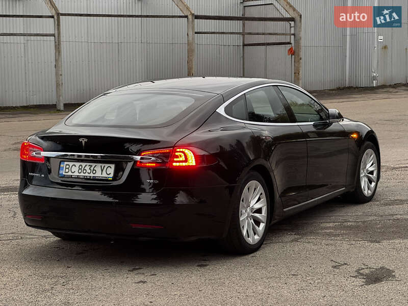 Ліфтбек Tesla Model S 2018 в Львові фото 9 Ліфтбек Tesla Model S 2018 в Львові