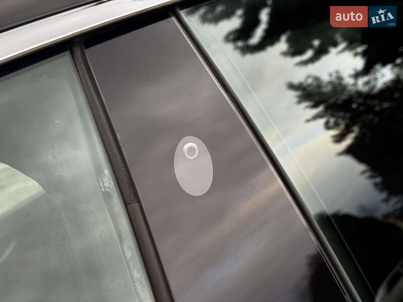 Ліфтбек Tesla Model S 2018 в Львові фото 26 Ліфтбек Tesla Model S 2018 в Львові