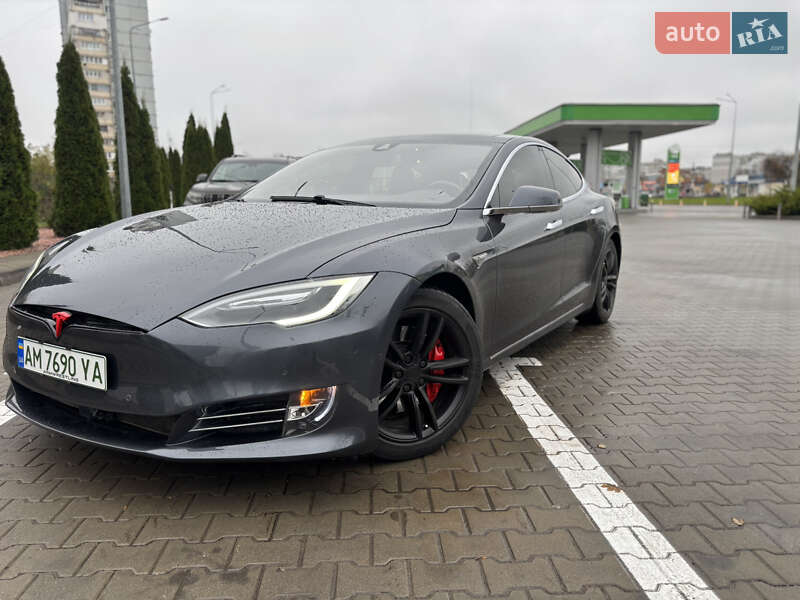 Ліфтбек Tesla Model S 2015 в Житомирі фото 14 Ліфтбек Tesla Model S 2015 в Житомирі