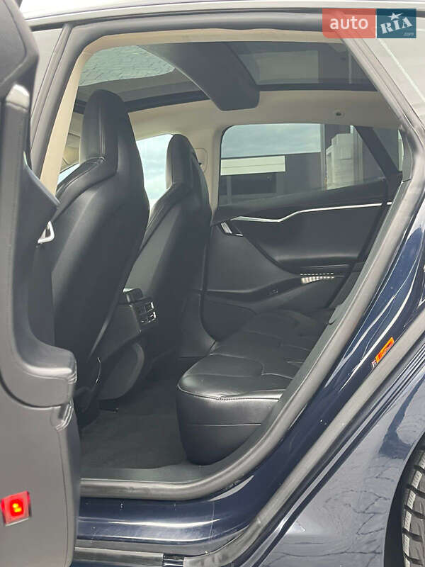 Лифтбек Tesla Model S 2013 в Львове фото 9 Лифтбек Tesla Model S 2013 в Львове