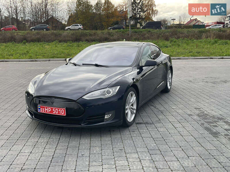 Лифтбек Tesla Model S 2013 в Львове фото 37 Лифтбек Tesla Model S 2013 в Львове