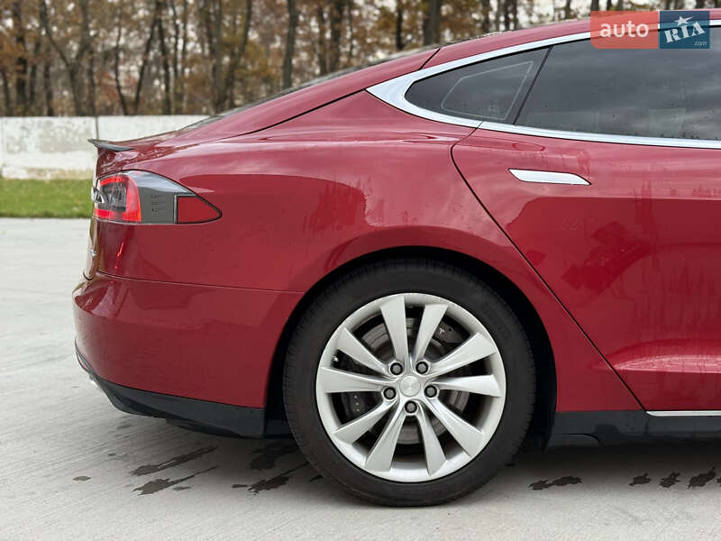 Ліфтбек Tesla Model S 2013 в Луцьку фото 20 Ліфтбек Tesla Model S 2013 в Луцьку