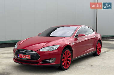 Лифтбек Tesla Model S 2014 в Виннице