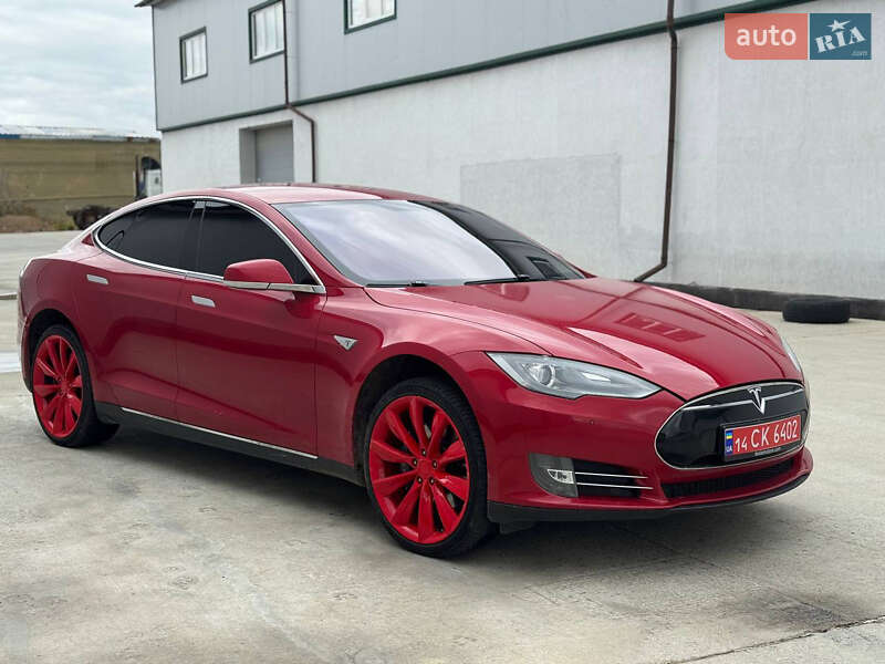 Ліфтбек Tesla Model S 2014 в Вінниці фото 4 Ліфтбек Tesla Model S 2014 в Вінниці