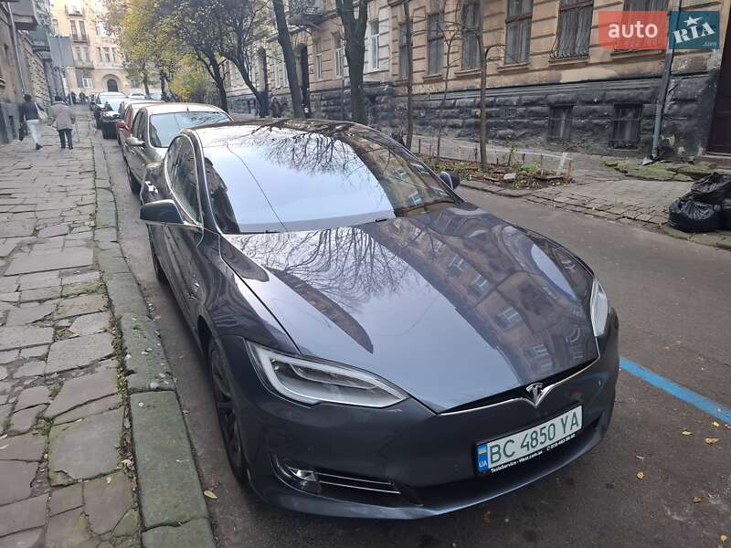Лифтбек Tesla Model S 2017 в Львове фото 18 Лифтбек Tesla Model S 2017 в Львове