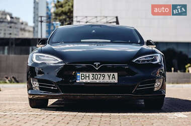 Лифтбек Tesla Model S 2018 в Одессе