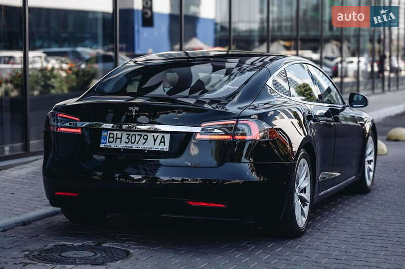 Ліфтбек Tesla Model S 2018 в Одесі фото 2 Ліфтбек Tesla Model S 2018 в Одесі