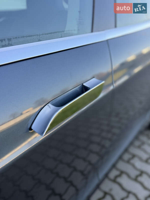 Лифтбек Tesla Model S 2014 в Радехове фото 14 Лифтбек Tesla Model S 2014 в Радехове