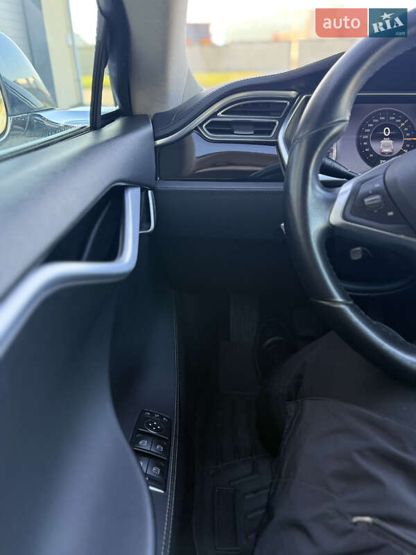Лифтбек Tesla Model S 2014 в Радехове фото 18 Лифтбек Tesla Model S 2014 в Радехове