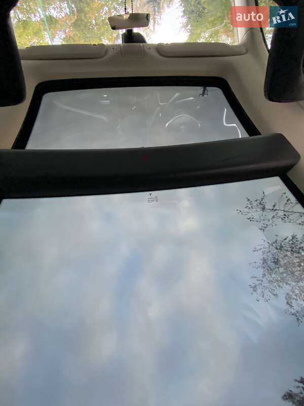 Ліфтбек Tesla Model S 2013 в Одесі фото 19 Ліфтбек Tesla Model S 2013 в Одесі