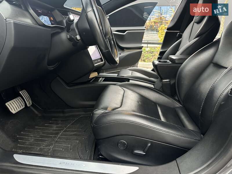 Лифтбек Tesla Model S 2018 в Киеве