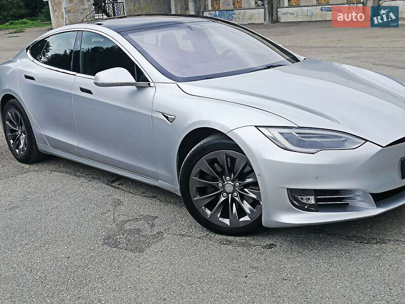 Ліфтбек Tesla Model S 2018 в Івано-Франківську фото 12 Ліфтбек Tesla Model S 2018 в Івано-Франківську
