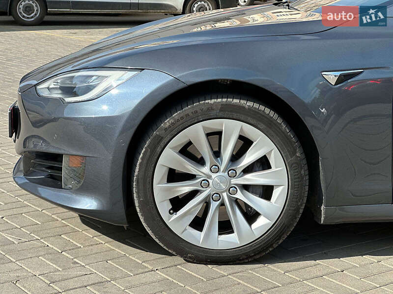 Лифтбек Tesla Model S 2017 в Одессе фото 11 Лифтбек Tesla Model S 2017 в Одессе