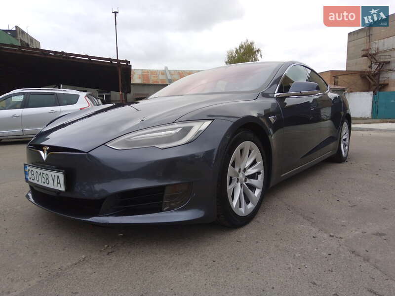 Лифтбек Tesla Model S 2017 в Нежине фото 5 Лифтбек Tesla Model S 2017 в Нежине