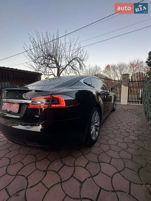 Ліфтбек Tesla Model S 2017 в Луцьку