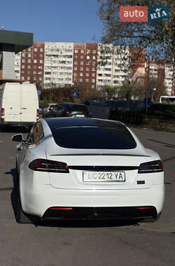 Ліфтбек Tesla Model S 2023 в Львові