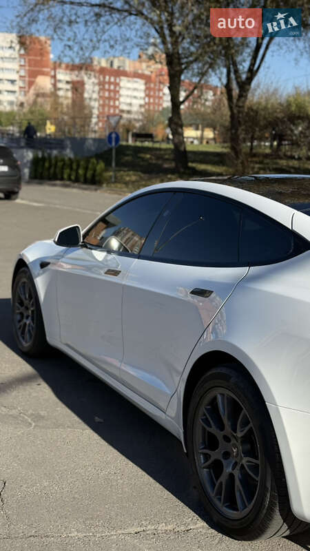 Лифтбек Tesla Model S 2023 в Львове фото 25 Лифтбек Tesla Model S 2023 в Львове