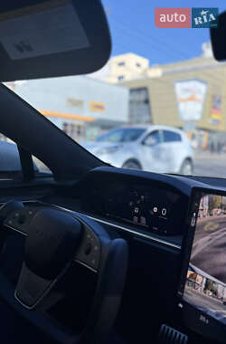 Ліфтбек Tesla Model S 2023 в Львові