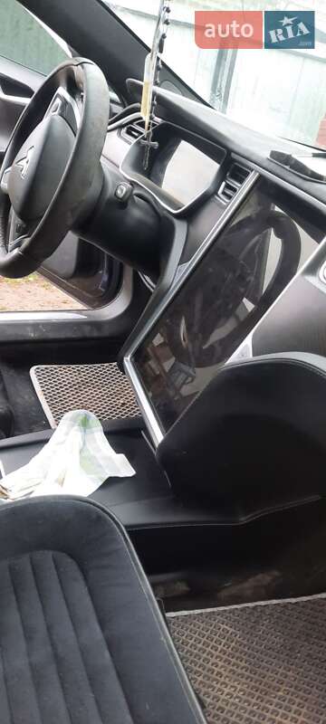 Ліфтбек Tesla Model S 2017 в Івано-Франківську фото 9 Ліфтбек Tesla Model S 2017 в Івано-Франківську