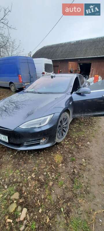 Ліфтбек Tesla Model S 2017 в Івано-Франківську фото 2 Ліфтбек Tesla Model S 2017 в Івано-Франківську