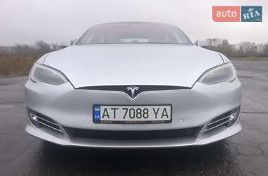 Ліфтбек Tesla Model S 2017 в Вінниці