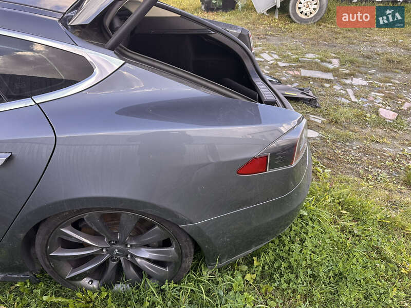 Лифтбек Tesla Model S 2013 в Самборе фото 13 Лифтбек Tesla Model S 2013 в Самборе