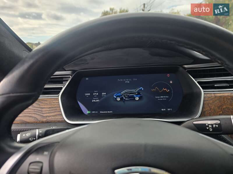 Лифтбек Tesla Model S 2017 в Тысменице фото 5 Лифтбек Tesla Model S 2017 в Тысменице