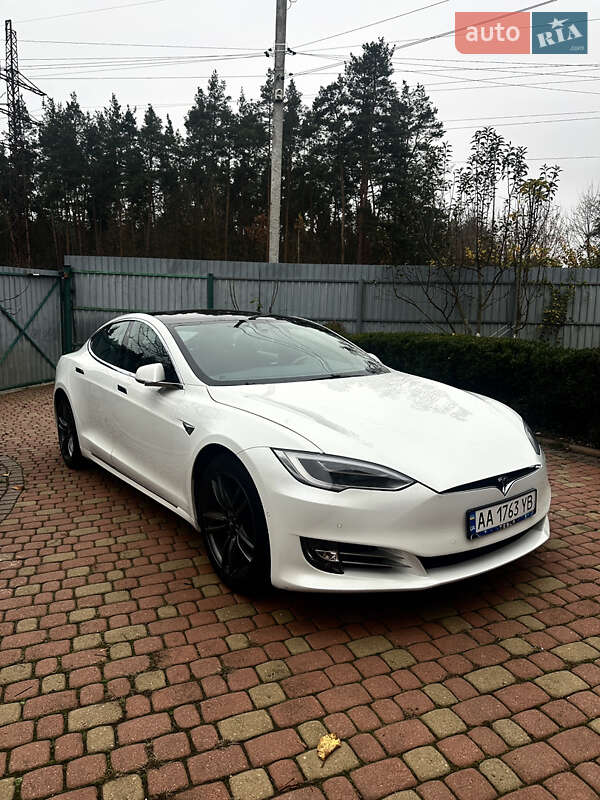 Tesla Model S 2017