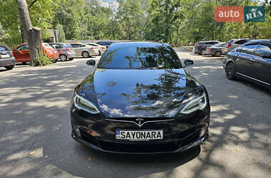 Ліфтбек Tesla Model S 2017 в Чорноморську