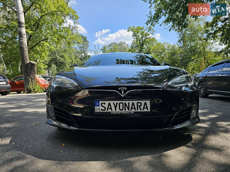 Ліфтбек Tesla Model S 2017 в Чорноморську