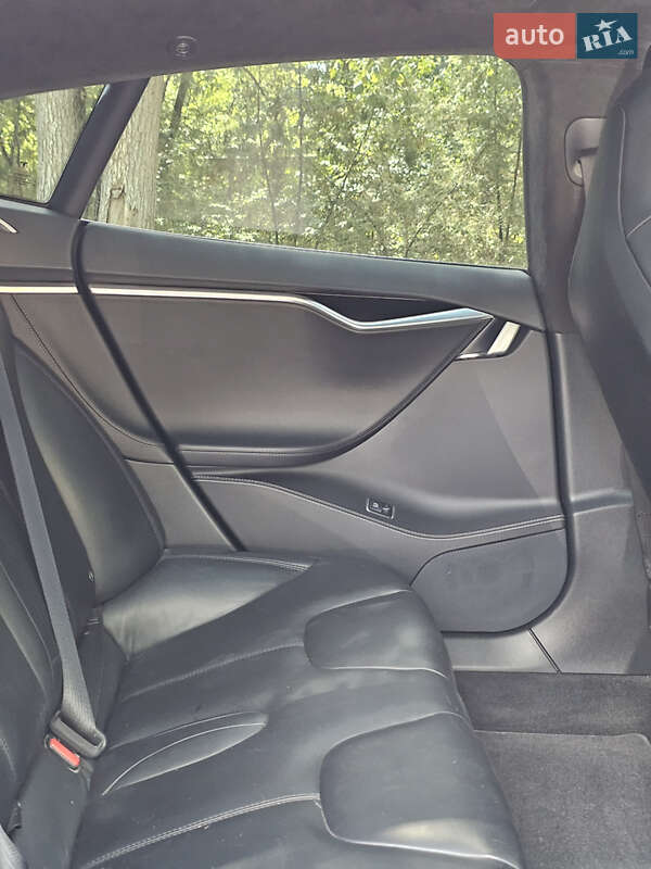 Ліфтбек Tesla Model S 2017 в Чорноморську