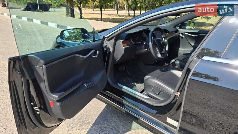 Лифтбек Tesla Model S 2019 в Запорожье фото 6 Лифтбек Tesla Model S 2019 в Запорожье