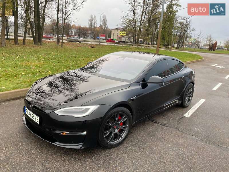 Лифтбек Tesla Model S 2021 в Киеве фото 6 Лифтбек Tesla Model S 2021 в Киеве