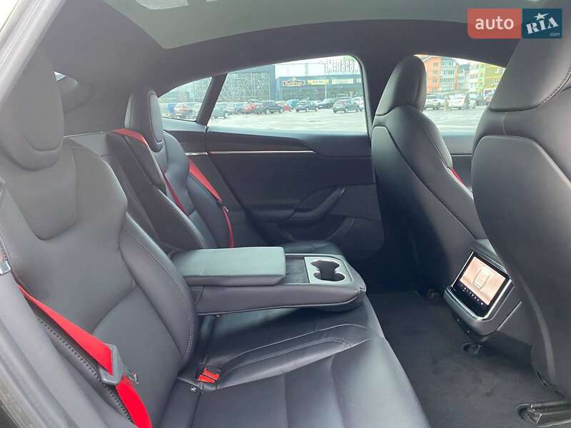 Лифтбек Tesla Model S 2021 в Киеве фото 28 Лифтбек Tesla Model S 2021 в Киеве