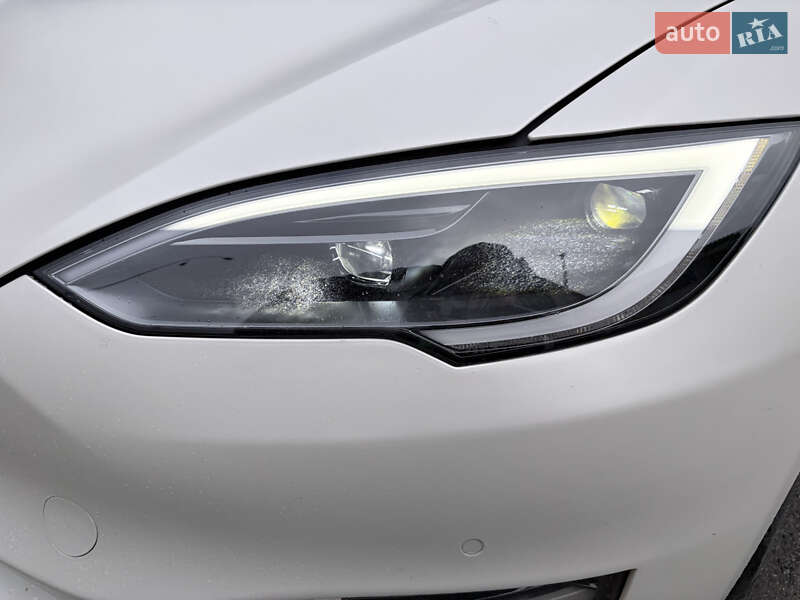 Ліфтбек Tesla Model S 2022 в Києві