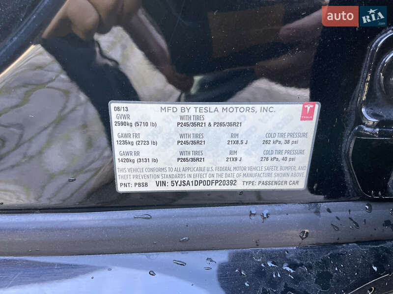 Ліфтбек Tesla Model S 2013 в Львові