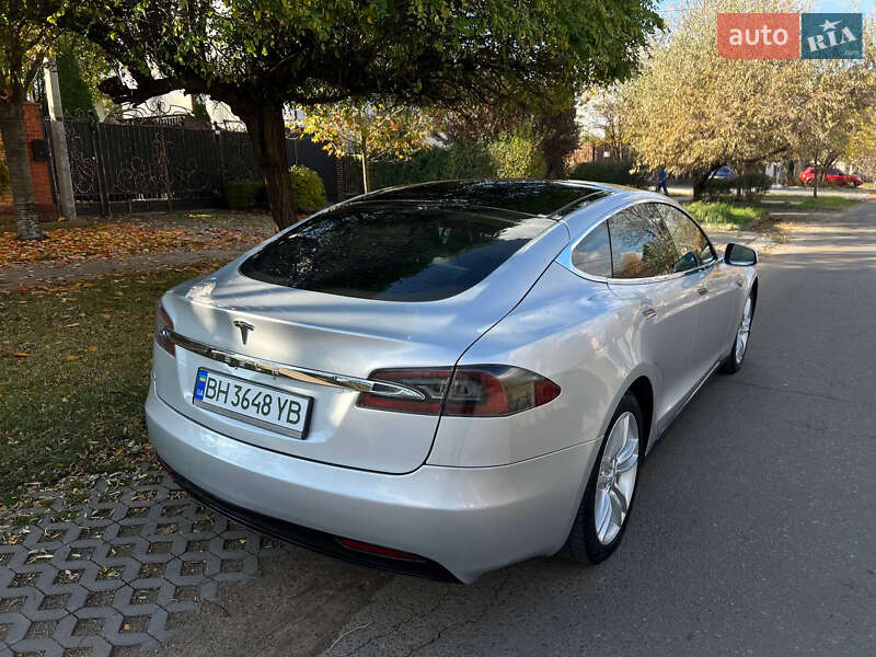 Ліфтбек Tesla Model S 2012 в Одесі фото 3 Ліфтбек Tesla Model S 2012 в Одесі