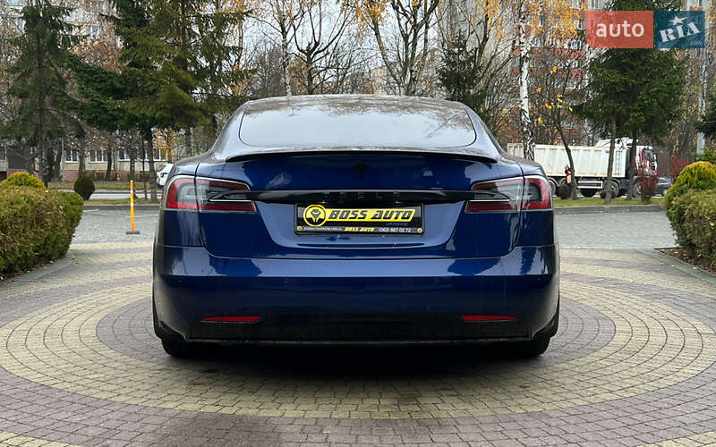 Ліфтбек Tesla Model S 2019 в Львові