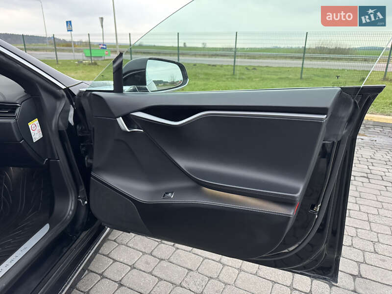 Лифтбек Tesla Model S 2019 в Радивилове фото 44 Лифтбек Tesla Model S 2019 в Радивилове