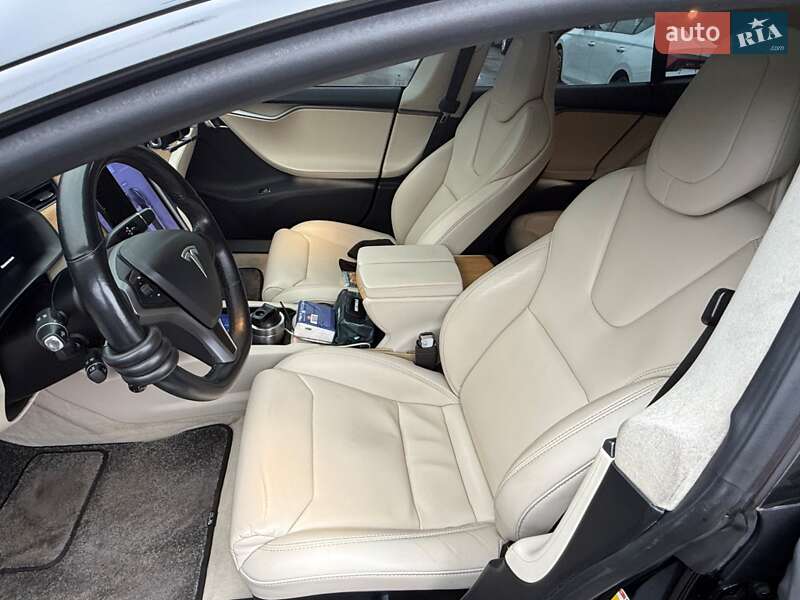 Ліфтбек Tesla Model S 2019 в Києві фото 50 Ліфтбек Tesla Model S 2019 в Києві