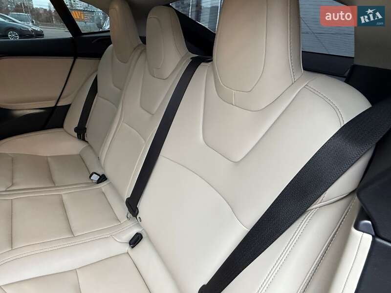 Ліфтбек Tesla Model S 2019 в Києві фото 64 Ліфтбек Tesla Model S 2019 в Києві