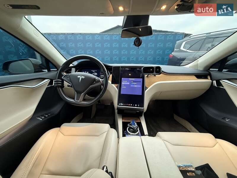 Ліфтбек Tesla Model S 2019 в Києві фото 70 Ліфтбек Tesla Model S 2019 в Києві