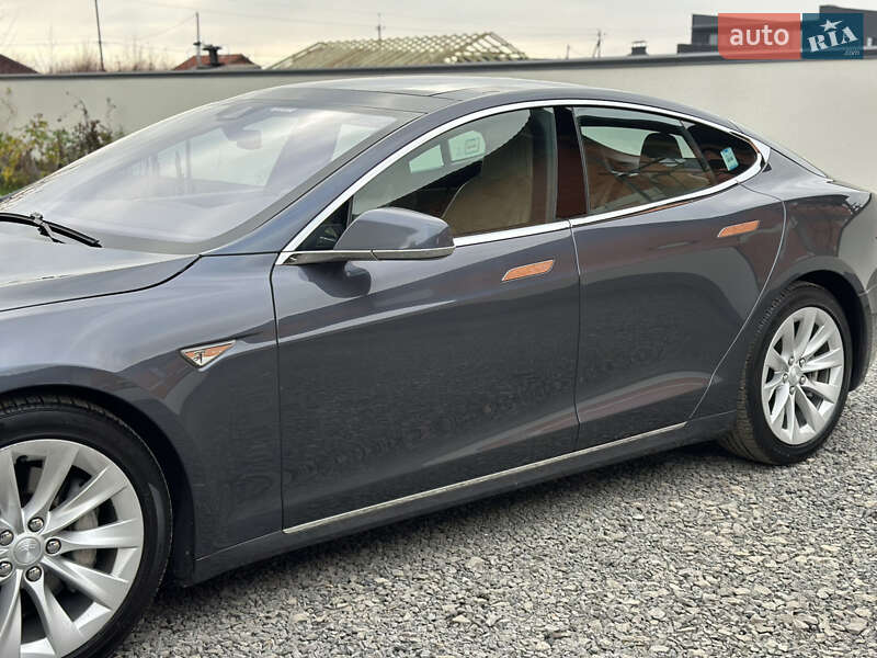 Ліфтбек Tesla Model S 2016 в Ужгороді фото 28 Ліфтбек Tesla Model S 2016 в Ужгороді