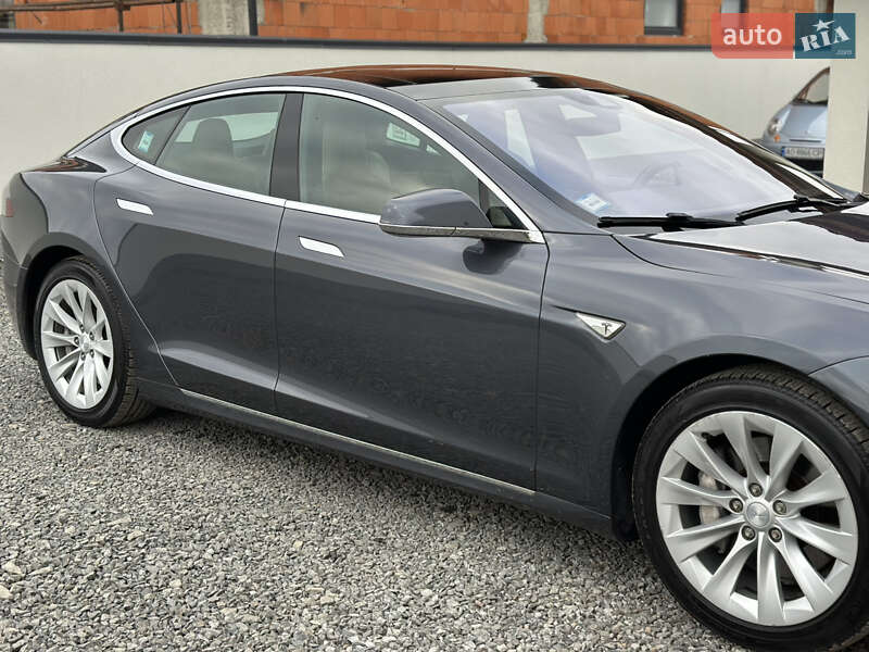 Ліфтбек Tesla Model S 2016 в Ужгороді фото 29 Ліфтбек Tesla Model S 2016 в Ужгороді